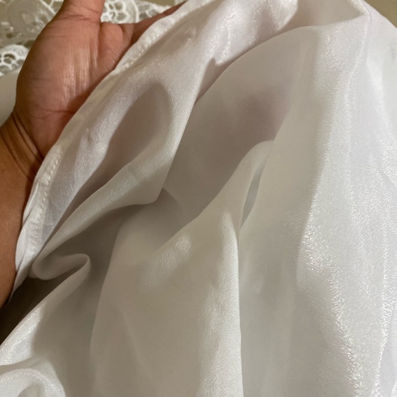 marked queen white  Maxi dress - Picture 9 of 14